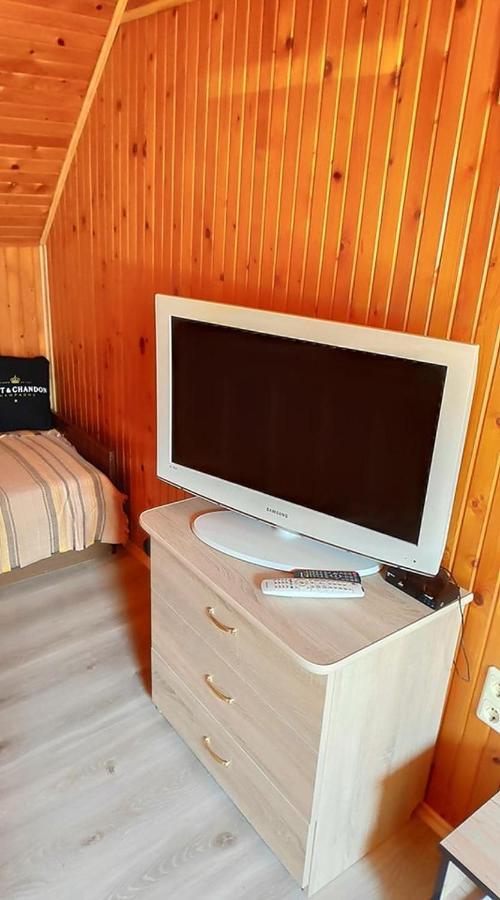 Guesthouse "Nakvyne Pas Zveja" Nagliu Street 奈达 外观 照片