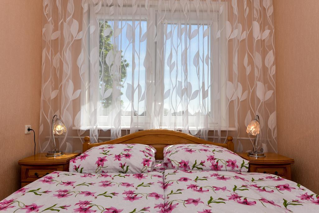 Guesthouse "Nakvyne Pas Zveja" Nagliu Street 奈达 外观 照片