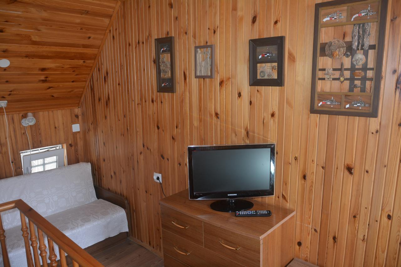 Guesthouse "Nakvyne Pas Zveja" Nagliu Street 奈达 外观 照片