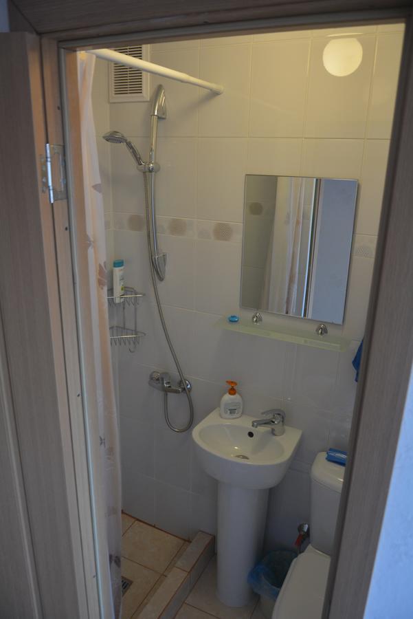 Guesthouse "Nakvyne Pas Zveja" Nagliu Street 奈达 外观 照片